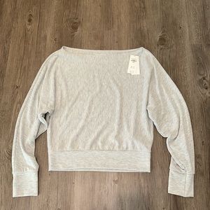 Abercrombie lightweight top NWT never worn